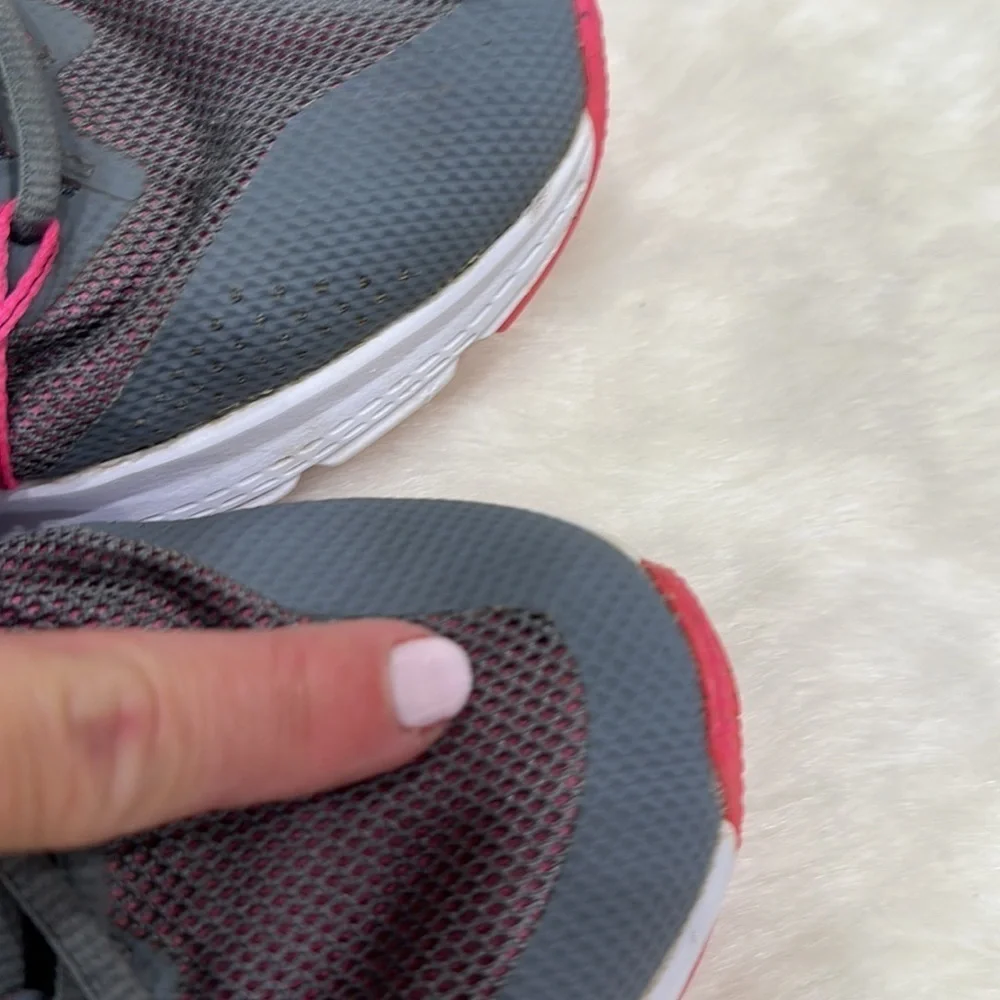 Nike air pink and grey size 9